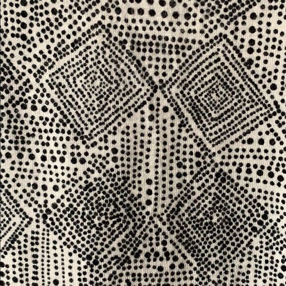 Old Navy T-shirt  - Picture 2 of 4